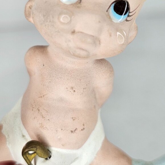 Freeman McFarlin Baby Skating Figurine Diaper Pin - Picture 8 of 8